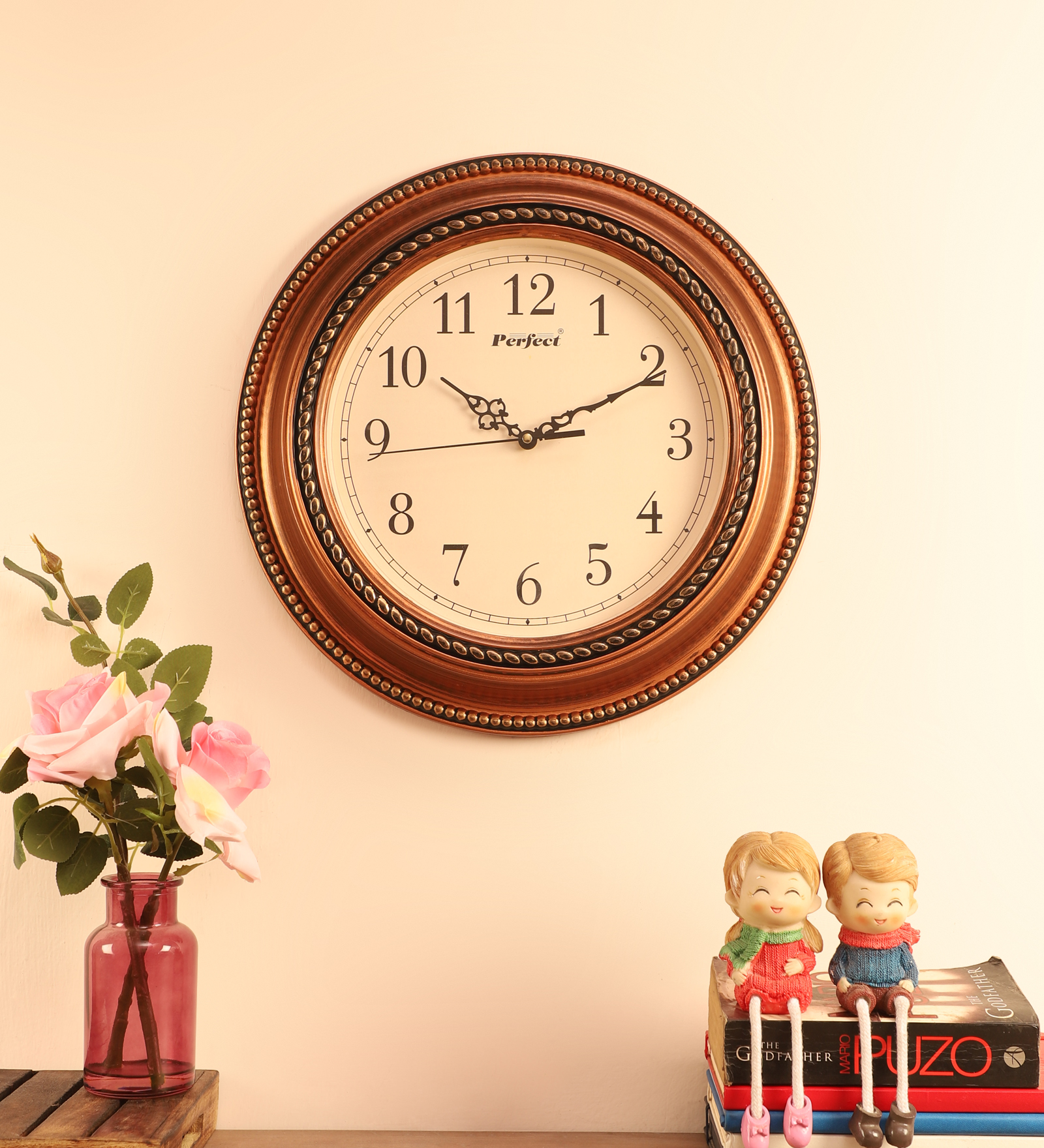 Vintage Plastic Copper Perfect Wall Clock Decorative Timepiece | Classic Design for Living Room, Office & Café Décor