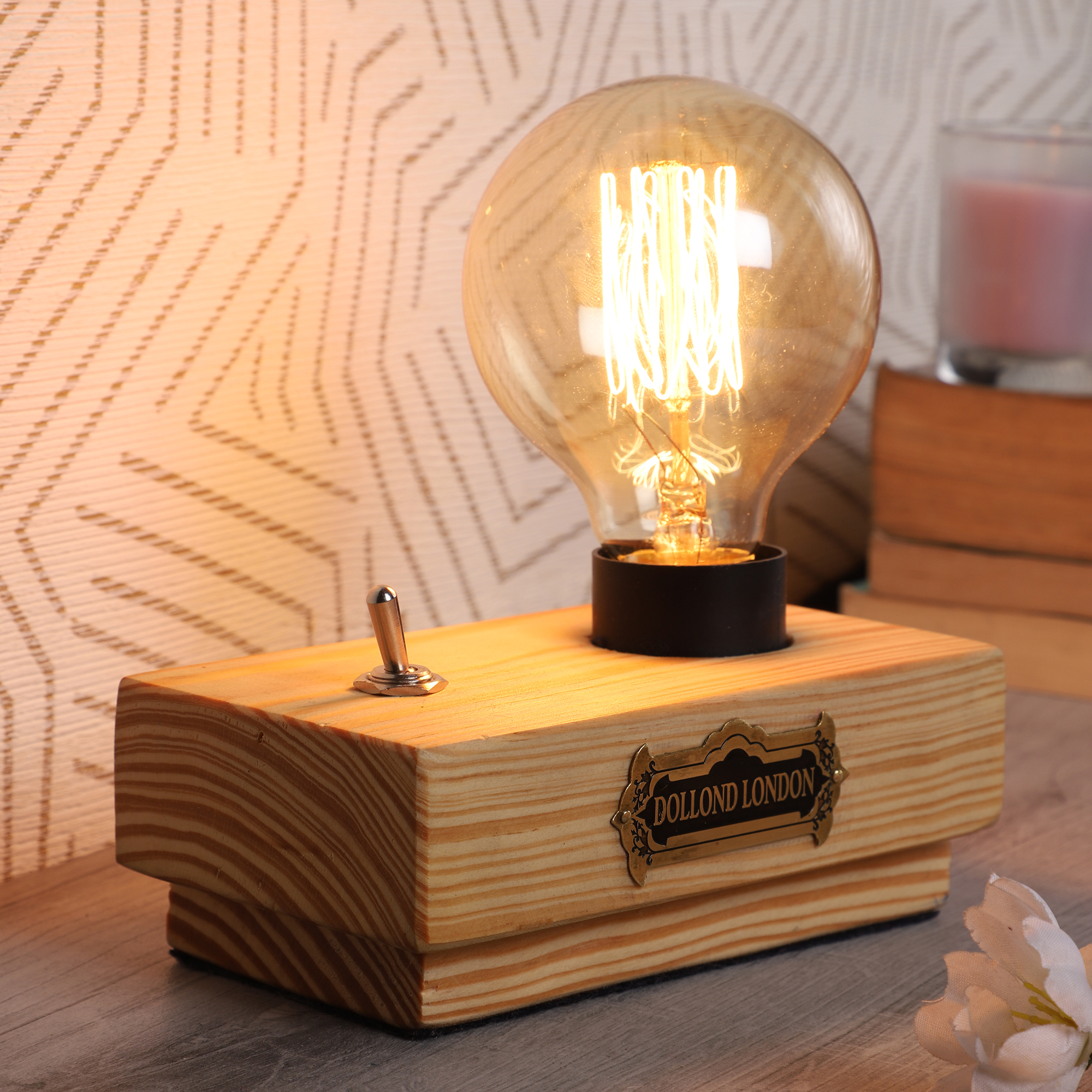 Decorative Dollond London TableLamp for Bedside & Desk Lighting | Elegant Ambient Lamp for Home & Office Décor