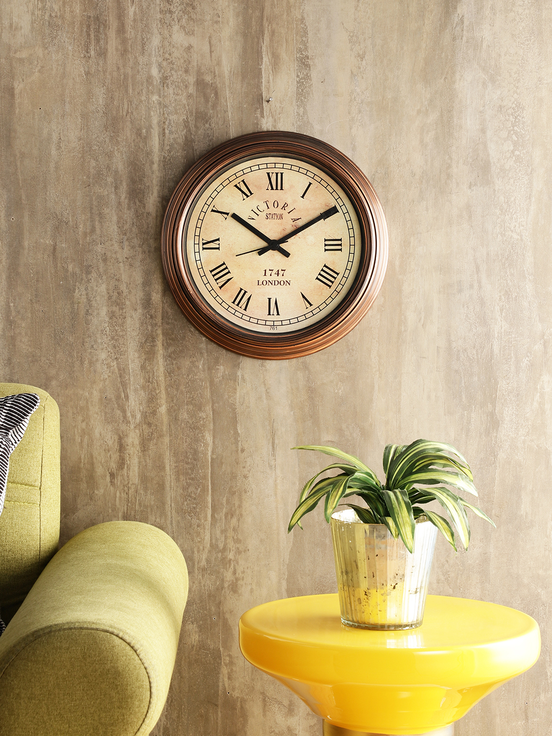 Vintage Plastic Copper Victoria Wall Clock Decorative Timepiece | Classic Design for Living Room, Office & Café Décor