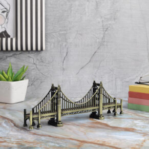 Golden Gate Bridge Miniature Monument Decorative Showpiece for Home & Office Décor | Collectible Souvenir Display Accent